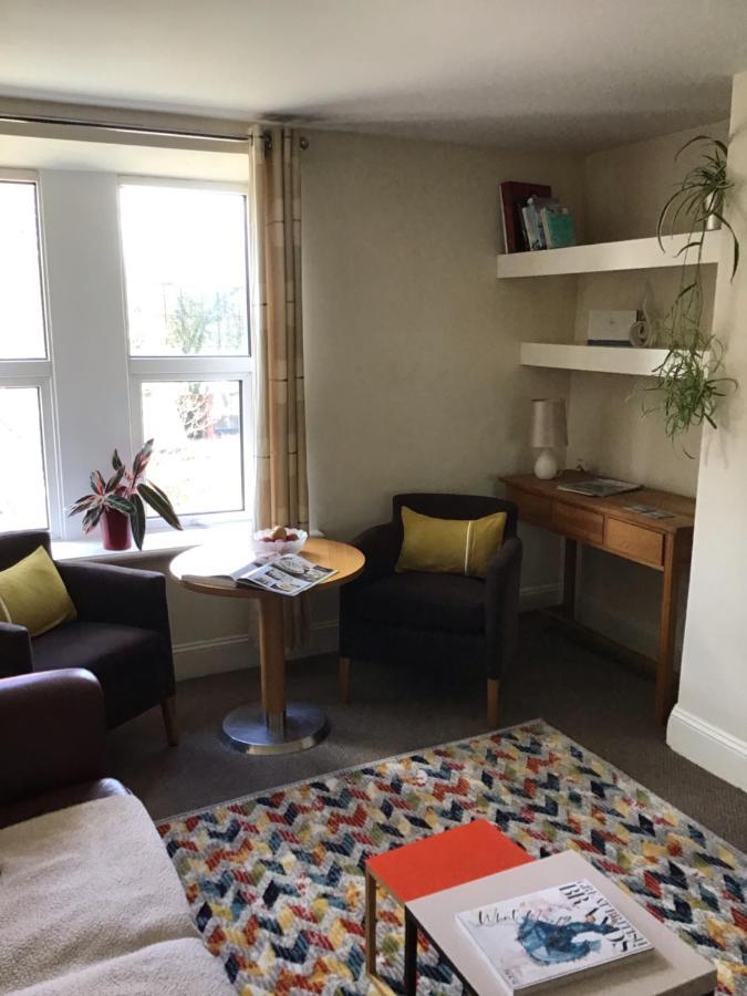 Conference View Guest House Harrogate Bagian luar foto