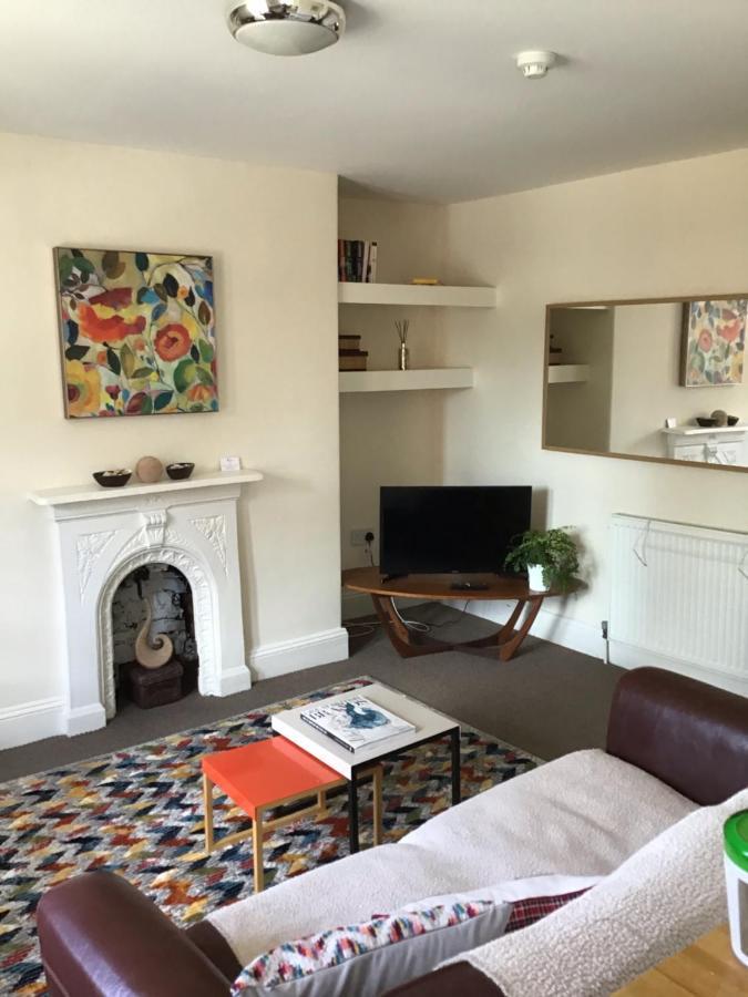 Conference View Guest House Harrogate Bagian luar foto